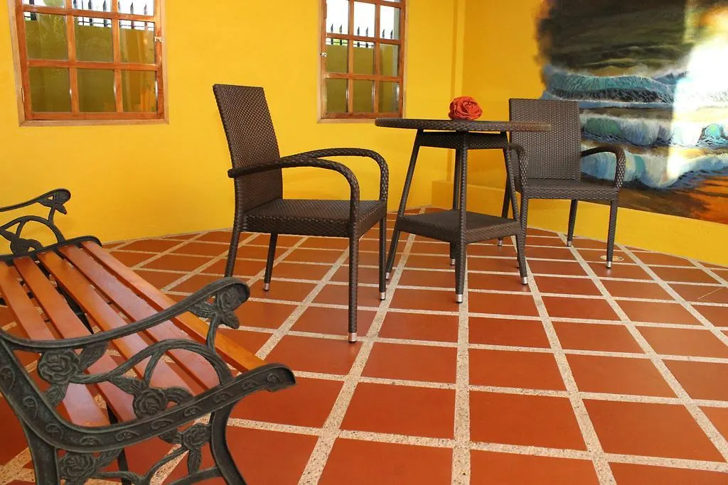Alona'S Coral Garden Resort (Adults Only) Panglao-stad