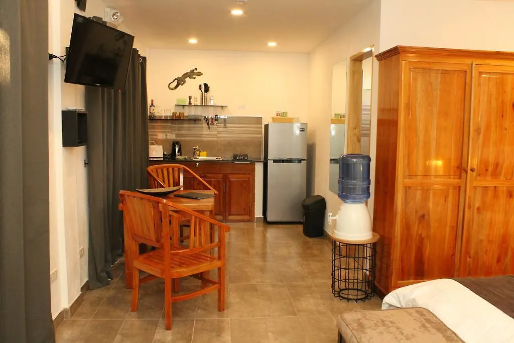 Alona'S Coral Garden Resort (Adults Only) Panglao